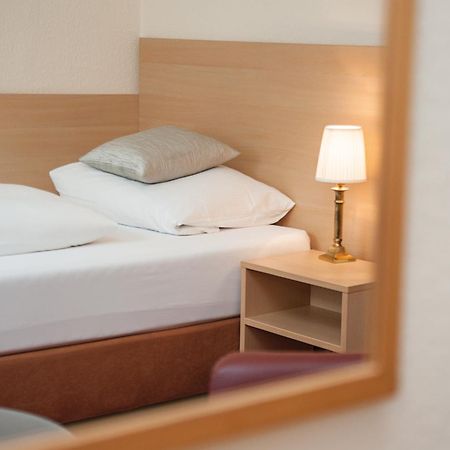 Comfort Garni Stadtzentrum Hotel Білефельд Номер фото
